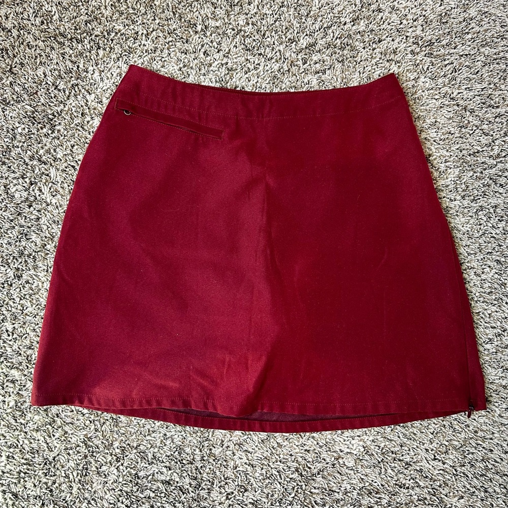Patagonia Women's Skort Size 6 Maroon Pockets Tennis Golf Hiking Skirt Shorts